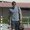 Exclusif - Joe Manganiello arrive à l' aéroport de Van Nuys Le 29 Août 2015