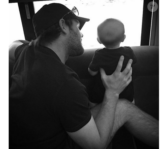 Carrie Underwood a posté une photo de son mari et leur fils sur son compte Instagram.