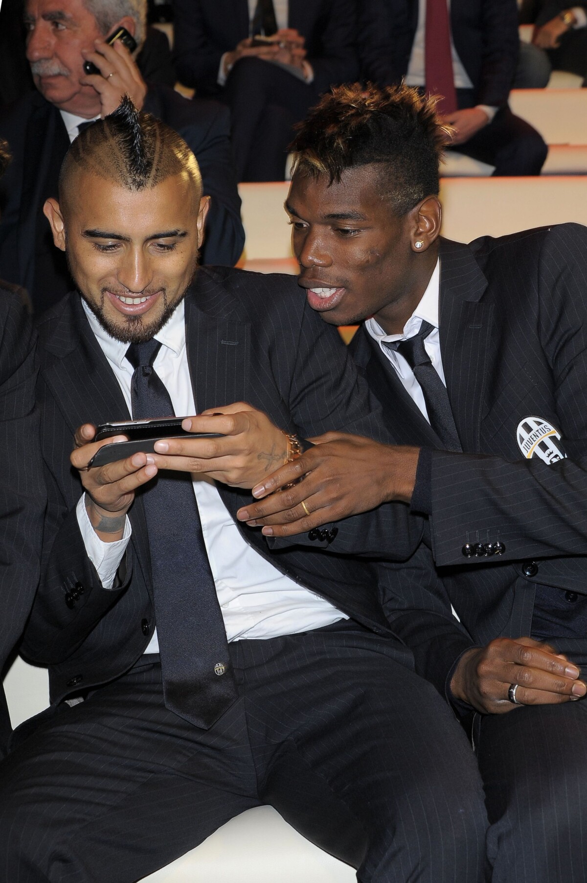 Photo : Arturo Vidal et Paul Pogba à Milan le 15 décembre 2014 - Purepeople