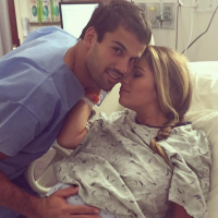 Jessie James et Eric Decker : Le bébé de la chanteuse et du footballeur est né