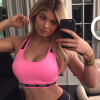 Kylie Jenner, sexy dans sa brassière rose et son legging Superdry (collection Superdry Sport). Photo publiée le 6 septembre 2015.