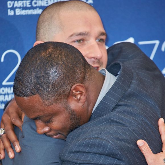 Shia LaBeouf et Nick Jones Jr. au photocall du film "Man Down" lors du 72e Festival du Film de Venise, la Mostra