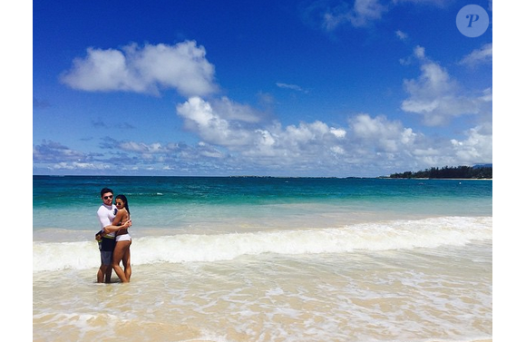 Sami Miro et Zac Efron à la plage / photo postée sur Instagram.
