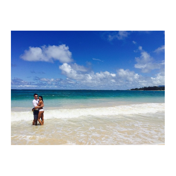 Sami Miro et Zac Efron à la plage / photo postée sur Instagram.