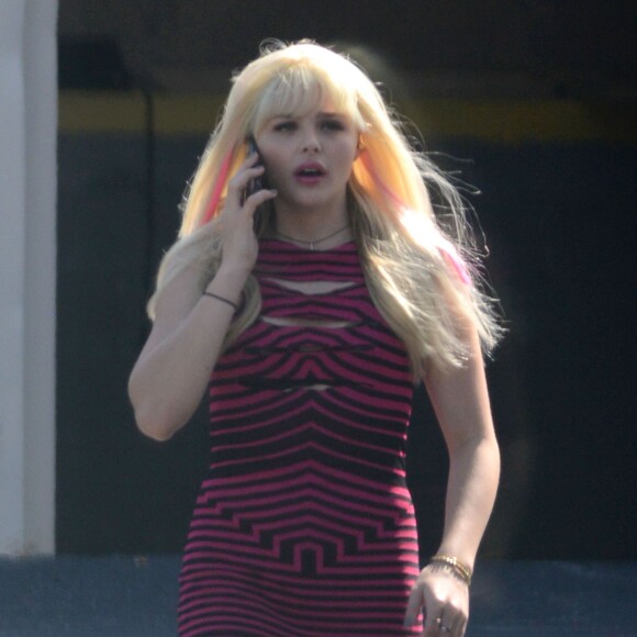 Exclusif - Chloë Grace Moretz (perruque) - Tournage du film "Neighbors 2" à Atlanta, le 26 août 2015
