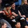 Zac Efron et sa petite amie Sami Miro au match des Lakers à Oklahoma City, le 19 décembre 2014.