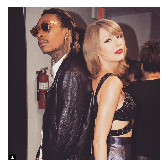 Taylor Swift et Wiz Khalifa avant de monter sur scène à Houston / photo postée sur le compte Instagram de la chanteuse.