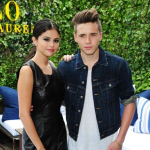 Selena Gomez et Brooklyn Beckham assistent à la présentation de la collection printemps-été 2016 de Polo Ralph Lauren au Gallow Green, restaurant de l'hôtel McKittrick. New York, le 11 septembre 2015.