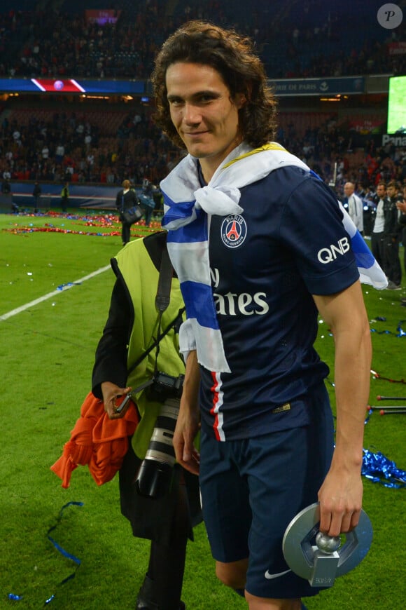 Edinson Cavani à l'issue du match entre le Paris Saint-Germain et Reims au Parc des Princes à Paris, le 23 mai 2015