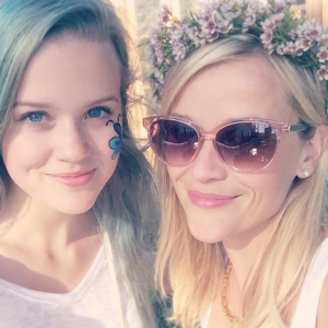 Reese Witherspoon et sa fille Ava. Photo postée le 10 mai 2015.