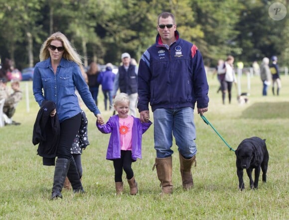 Autumn et Peter Phillips avec leur fille Isla Phillips le 12 septembre 2015 au concours complet Whatley Manor Gatcombe à Gatcombe Park (Gloucestershire).