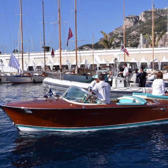 Le prince Albert II de Monaco au Yacht Club de Monaco le 11 septembre 2015 pour une revue d'effectifs dans le cadre de la 12e Monaco Classic Week.