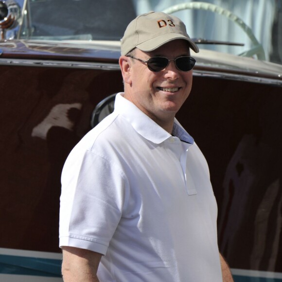 Le prince Albert II de Monaco au Yacht Club de Monaco le 11 septembre 2015 pour une revue d'effectifs dans le cadre de la 12e Monaco Classic Week.