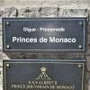 Le prince Albert II de Monaco inaugurait le 10 septembre 2015 au Touquet, dans le Pas-de-Calais, la Digue-Promenade "Princes de Monaco" en hommage à ses grands-parents et à son père. Il a profité de sa venue pour découvrir une exposition de photographies de Grace Kelly sur la plage.