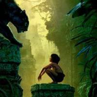 Le Livre de la Jungle: Scarlett Johansson envoûtante en serpent devant Mowgli