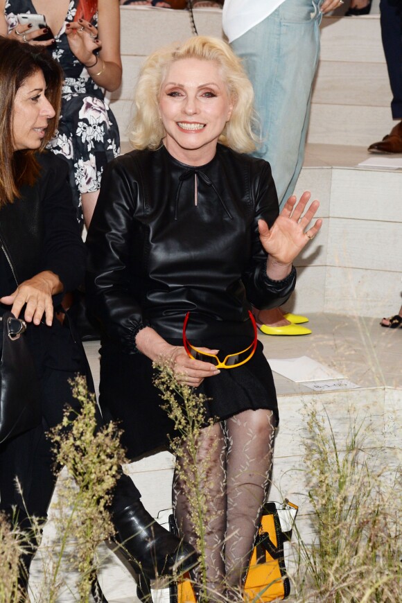 Debbie Harry assiste au défilé Coach (le premier de la marque à la Fashion Week de New York, collection printemps-été 2016) au High Line. New York, le 15 septembre 2015.