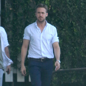 Ryan Gosling sort d' un rendez vous professionnel à Los Angeles Le 31 mai 204