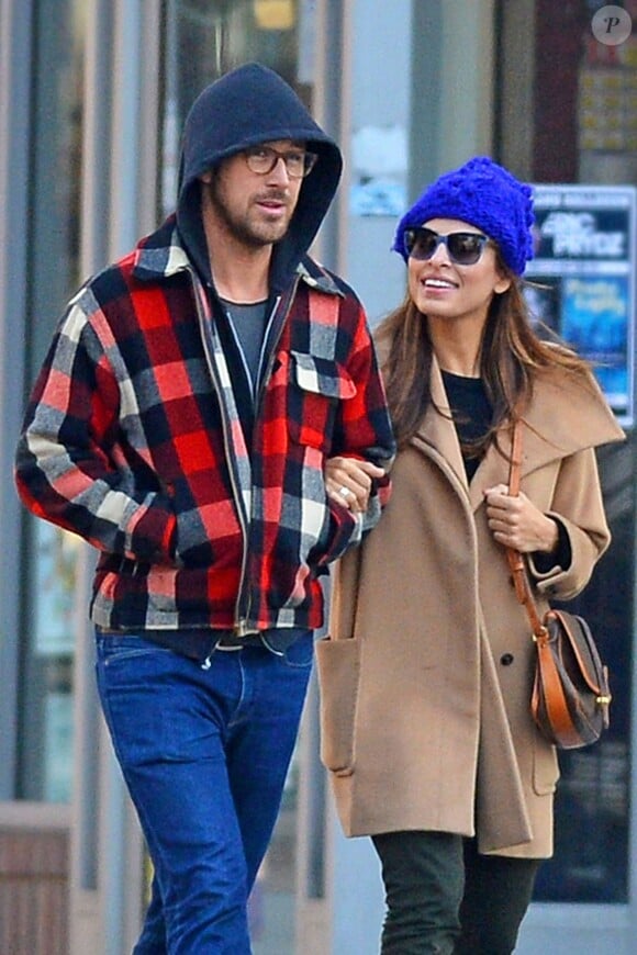 Ryan Gosling et Eva Mendes dans les rues de New York le 22 novembre 2012