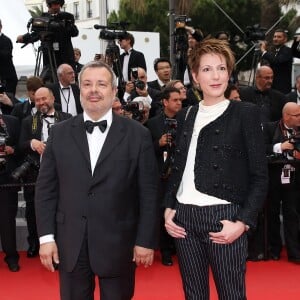 Périco Légasse et sa femme Natacha Polony - Montée des marches du film "Macbeth" lors du 68e Festival International du Film de Cannes, à Cannes le 23 mai 2015.