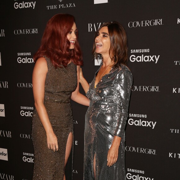 Katy Perry et Carine Roitfeld assistent à la soirée "BAZAAR Icons" du magazine Harper's Bazaar à l'hôtel Plaza. New York, le 16 septembre 2015.