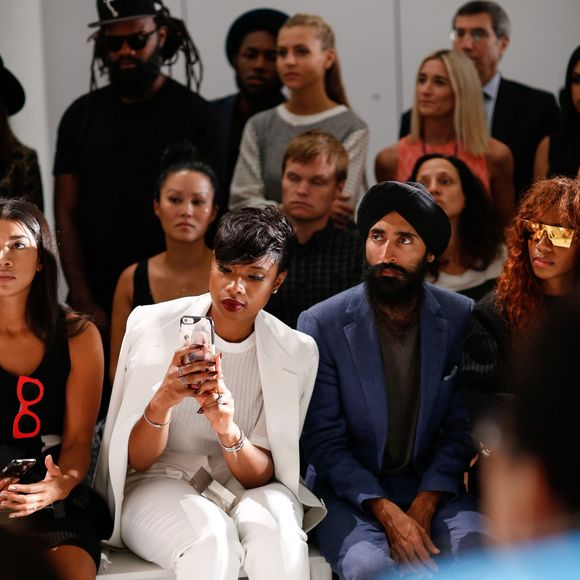 Jennifer Hudson et Waris Ahluwalia assistent au défilé DKNY printemps-été 2016 au Westfield World Trade Center. New York, le 16 septembre 2015.