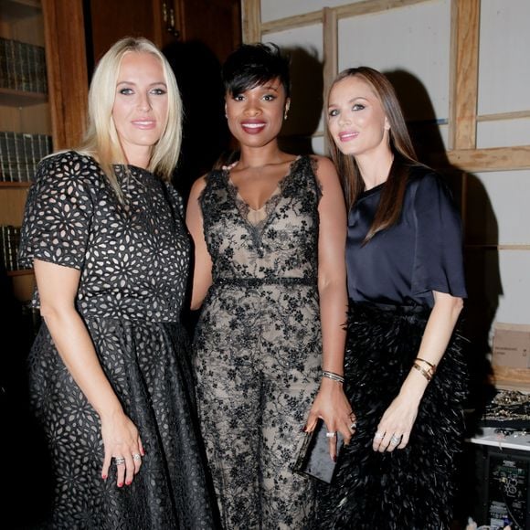 Karen Craig, Jennifer Hudson et Georgina Chapman dans les coulisses du défilé Marchesa printemps-été 2016 à l'hôtel St. Regis. New York, le 16 septembre 2015.