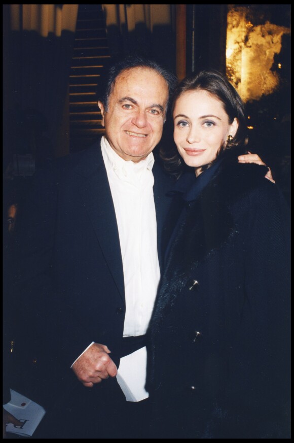Emmanuelle Béart et son père Guy au défilé Christian Dior en 1997