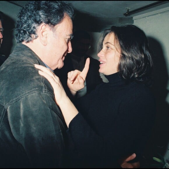 Emmanuelle Béart et son père Guy à Garches en 1996