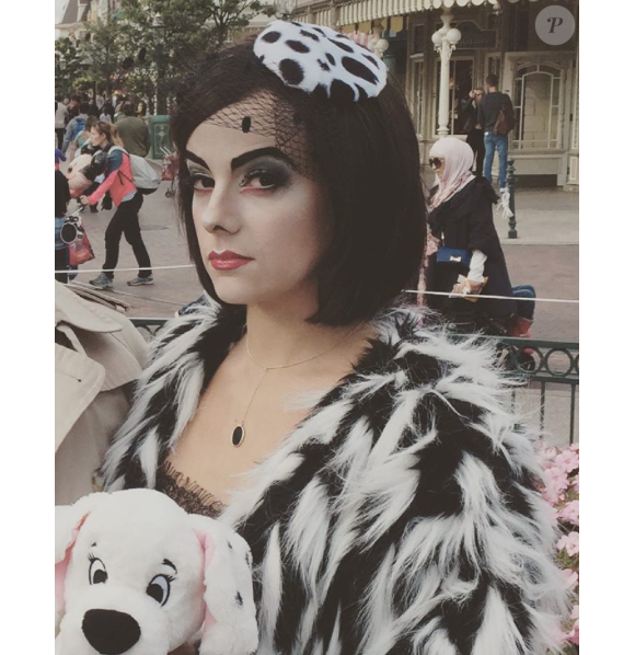Alizée déguisée en Cruella à Disneyland Paris, le 19 septembre 2015.
