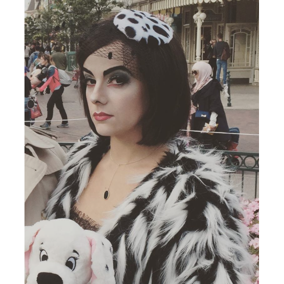 Alizée déguisée en Cruella à Disneyland Paris, le 19 septembre 2015.