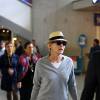 Exclusif - Sharon Stone arrive à l'aéroport Roissy-Charles-de-Gaulle, le 15 septembre 2015.