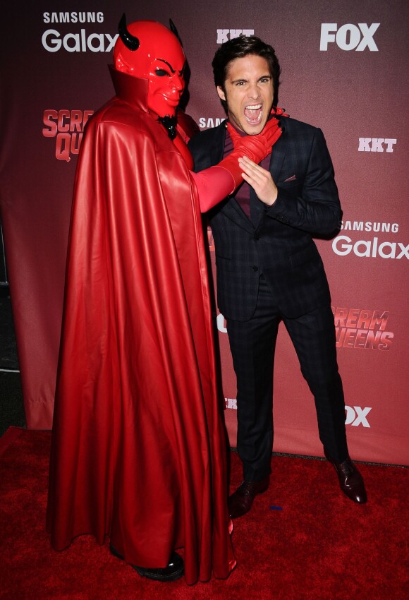 Diego Boneta et le Red Devil à la première de la série "Scream Queens" à Los Angeles, le 21 septembre 2015.
