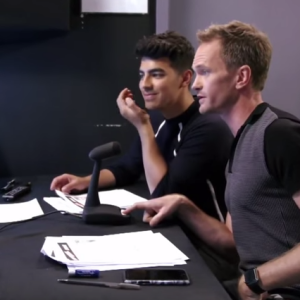 Neil Patrick Harris et Joe Jonas dans l'émission Best Time Ever with Neil Patrick Harris, septembre 2015