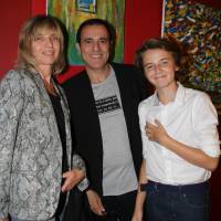 Thierry Beccaro : Peintre abstrait soutenu par sa femme et son fils