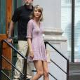 - Taylor Swift quitte son appartement de New York le 13 juillet 2015.