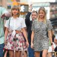 Taylor Swift, Gigi Hadid et Martha Hunt se promènent à New York le 30 mai 2015.