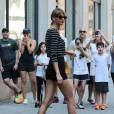 Taylor Swift, Gigi Hadid et Martha Hunt à la sortie d'un appartement à New York, le 30 mai 2015