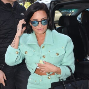 Demi Lovato arrive à un studio à Londres, le 10 septembre 2015.