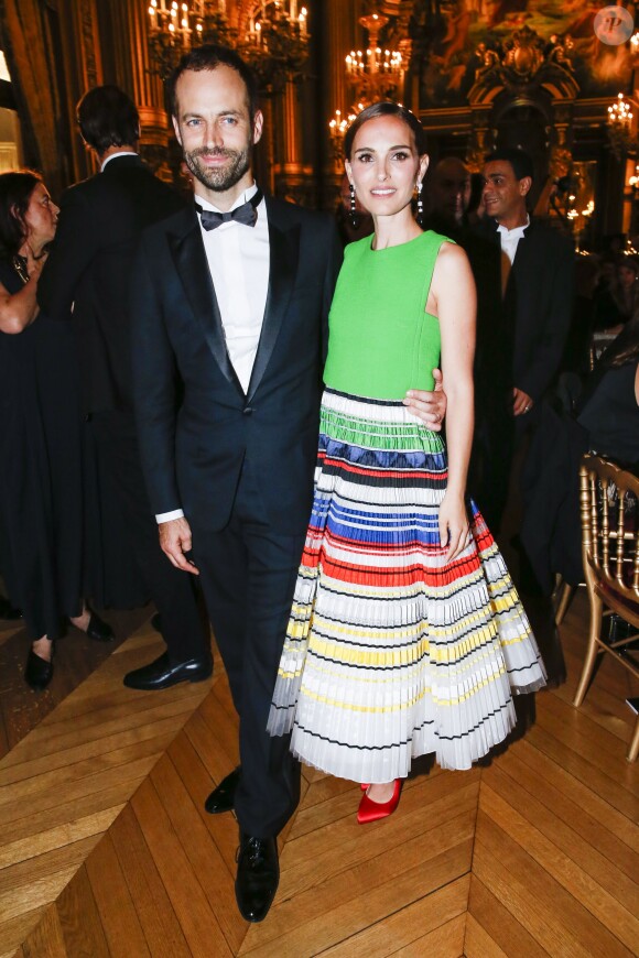Natalie Portman (boucles d'oreille De Grisogono) et son mari Benjamin Millepied - Gala d'ouverture de la saison du Ballet de l'Opéra national de Paris, le 24 septembre 2015.