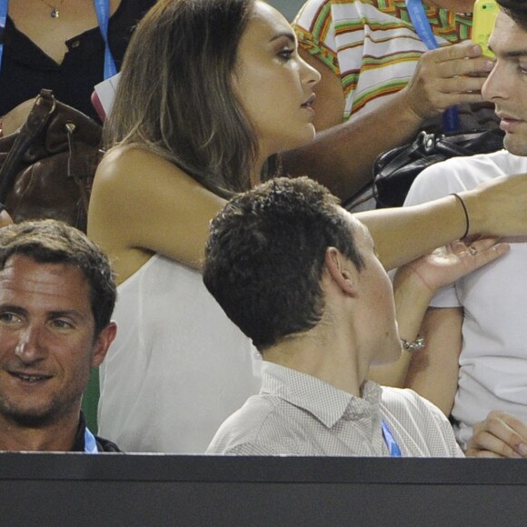 Camille Lacourt et Valérie Bègue à l'Open d'Australie, au Melbourne Park de Melbourne, le 16 janvier 2014