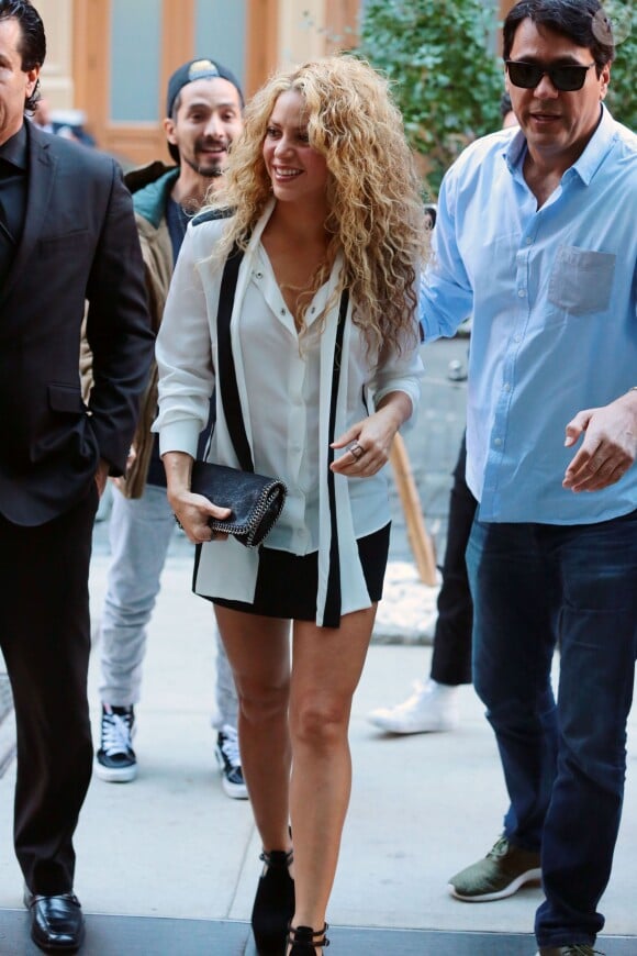 Shakira et son fils Sasha à la sortie de leur hôtel à New York, le 24 septembre 2015