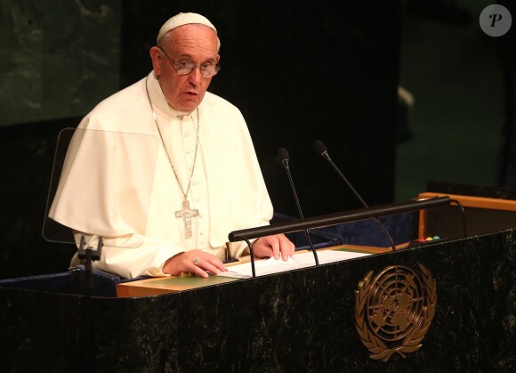 Le pape François prononce son premier discours au siège des Nations unies devant la 70ème Assemblée générale de l'ONU à New York, le 25 septembre 2015 pendant sa visite officielle aux Etats-Unis.