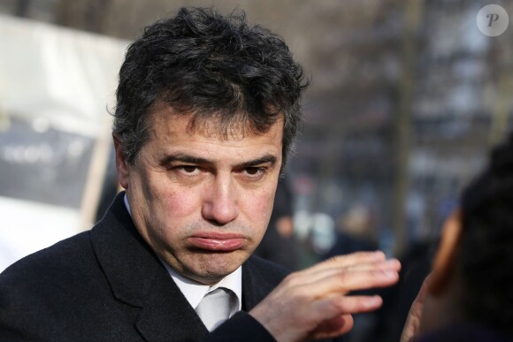 Patrick Pelloux - Le maire de New-York, Bill de Blasio s'est recueilli en compagnie de Anne Hidalgo, maire de Paris et de Patrick Pelloux devant les locaux de Charlie Hebdo et sur les lieux où le policier Ahmed Merabet a été abattu par les fréres Kouachi à Paris, le 20 janvier 2015.