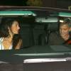 George Clooney et sa femme Amal dînent au Asanebo Sushi à Los Angeles, le 25 septembre 2015.
