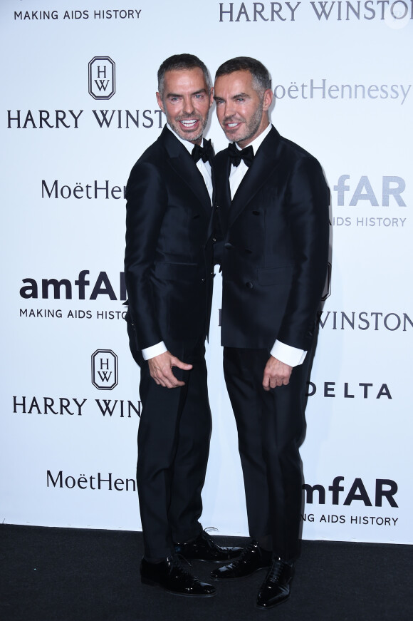 Les frères Dean Caten et Dan Caten - Photocall du gala de l'AmfAR lors de la fashion week de Milan. Le 26 septembre 2015