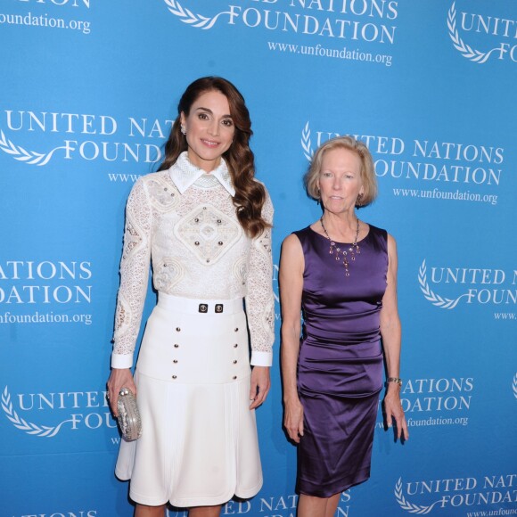 La reine Rania de Jordanie avec Kathy Calvin (UNF) le 25 septembre 2015 au Four Seasons à New York lors d'un dîner sur le thème de l'égalité des genres et pour l'épanouissement des femmes.
