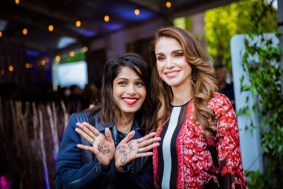 Freida Pinto et la reine Rania de Jordanie à New York le 26 septembre 2015, lors du 4e Global Citizen Festival, dans Central Park.