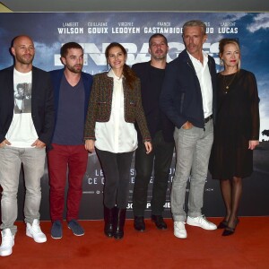 Franck Gastambide, Guillaume Gouix, Virginie Ledoyen, le réalisateur Eric Hannezo, Lambert Wilson et Gabrielle Lazure - Avant-Première du film "Les Enragés" au cinéma UGC Les Halles à Paris le 28 septembre 2015.