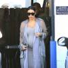 Kim Kardashian, enceinte, et son mari Kanye West quittent un studio de tournage à Van Nuys. Los Angeles, le 28 septembre 2015.
