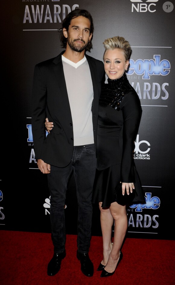 Kaley Cuoco et Ryan Sweeting lors des "People Magazine Awards" à Los Angeles le 18 décembre 2014